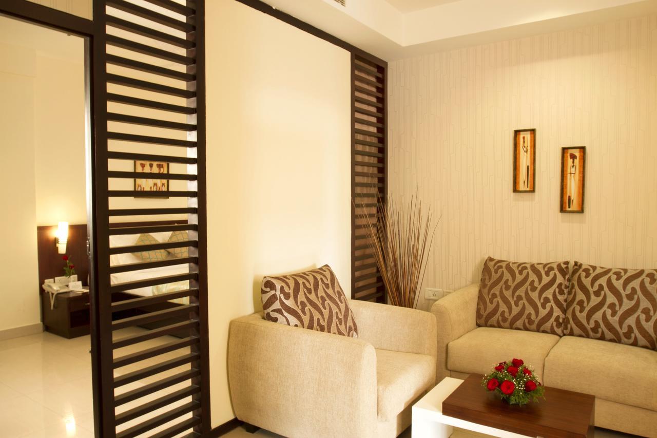 Broad Bean Cochin Hotel Kochi Exterior photo